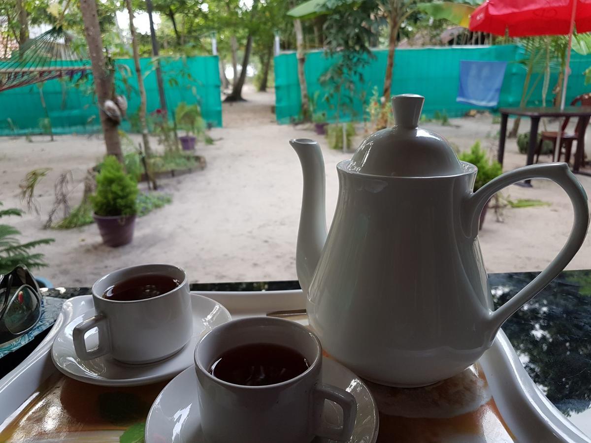 Marari Nadiya Hotel Mararikulam Buitenkant foto