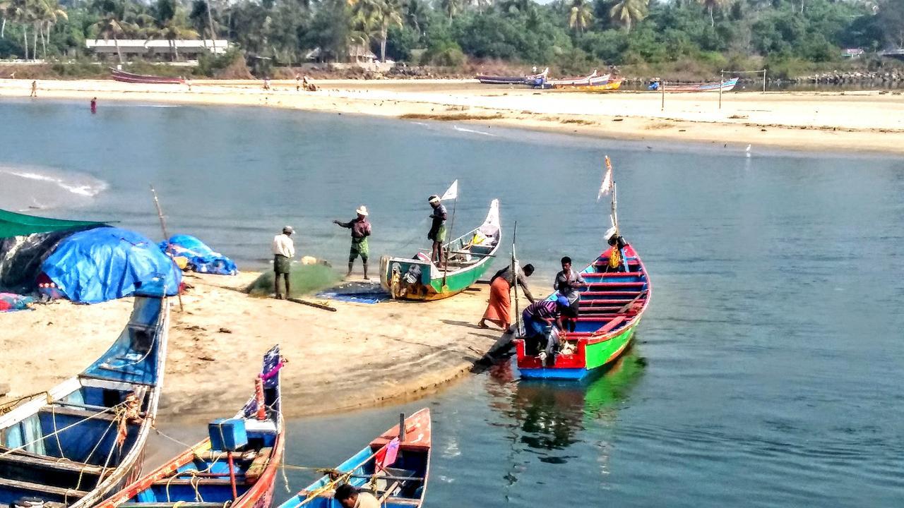 Marari Nadiya Hotel Mararikulam Buitenkant foto